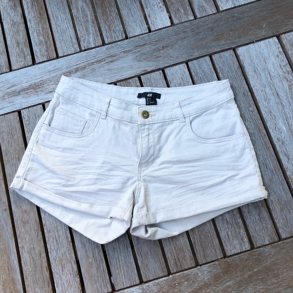 Khaki shorts